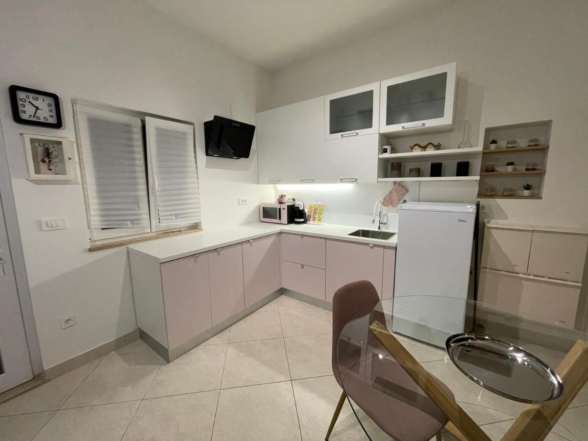 Apartma Riva *